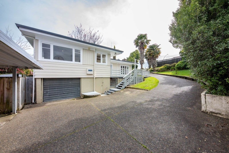 52 Cambridge Road, Hillcrest, Hamilton - Carousel 2