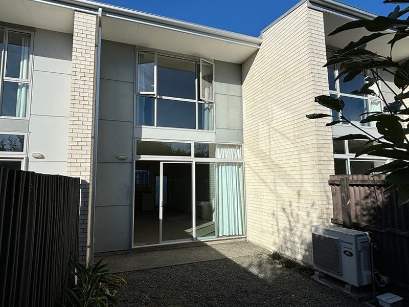62 Fairfield Avenue, Addington, Christchurch - Carousel 1