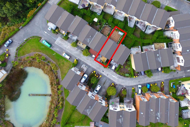 219/172 Mcleod Road, Te Atatu South, Auckland - Carousel 2