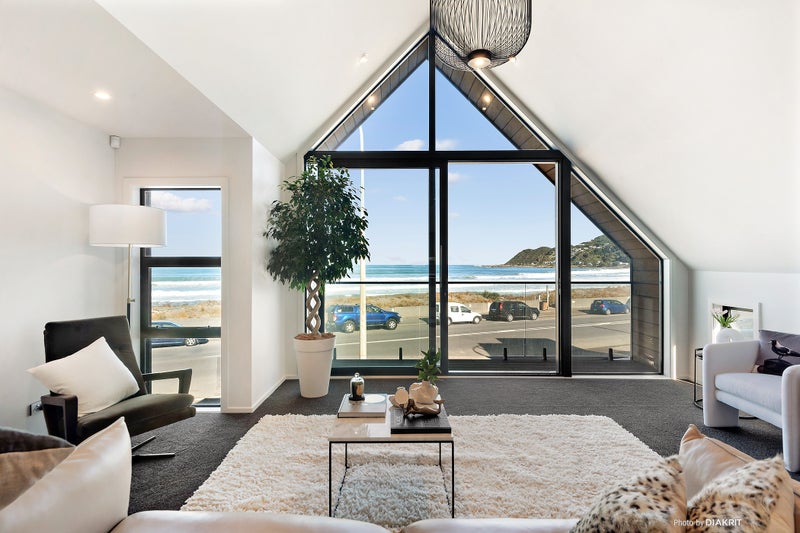 34 Lyall Parade, Lyall Bay, Wellington - Carousel 2