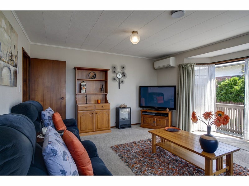2/105 Le Cren Street, Seaview, Timaru - Carousel 2
