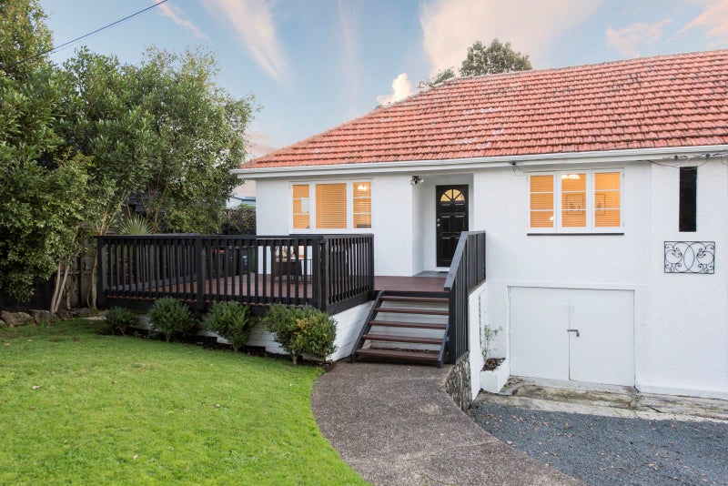 2/0 Marsden Avenue, Balmoral, Auckland - Carousel 1