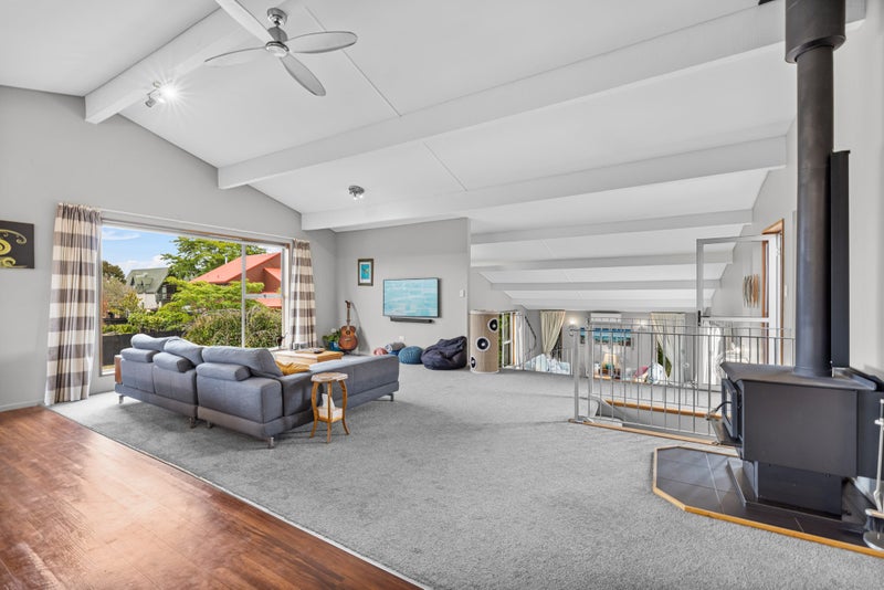 28 Yellowstone Crescent, Burwood, Christchurch - Carousel 1