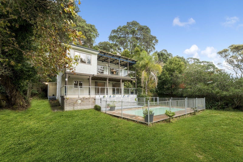 23 Glencoe Road, Browns Bay, Auckland - Carousel 1