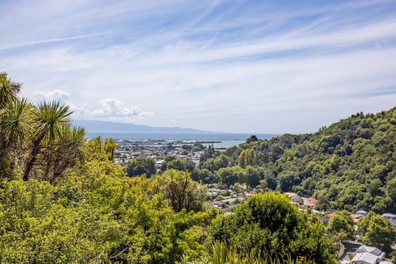 12 Atmore Terrace, Maitai, Nelson - Carousel 20