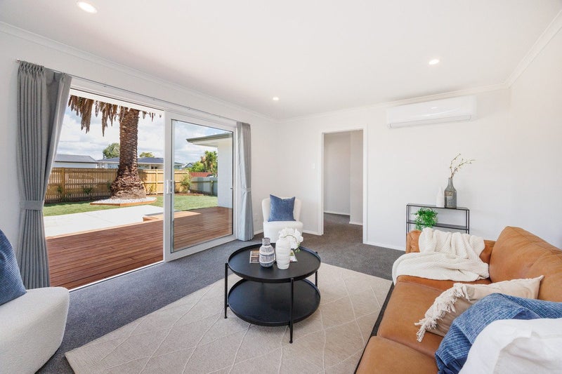 5 Belvedere Crescent, Takaro, Palmerston North - Carousel 1