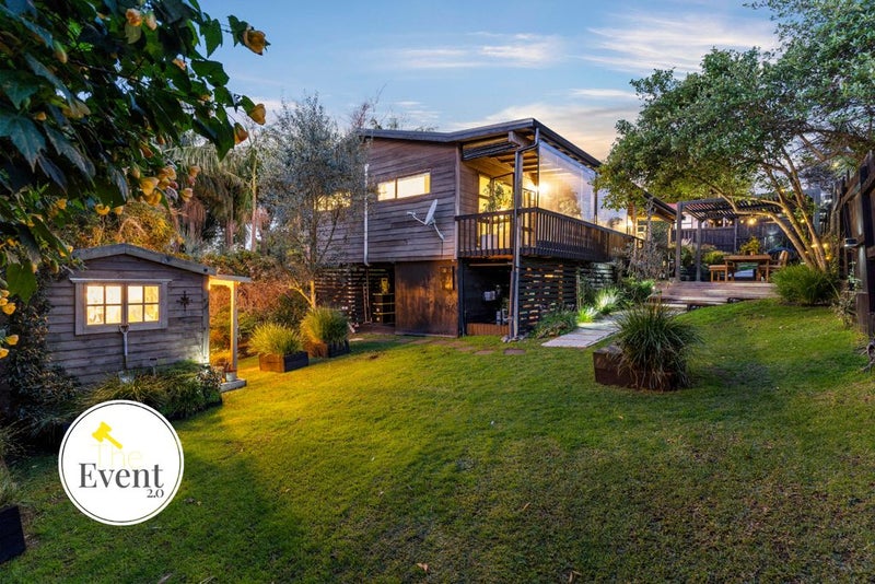 1/10 Deep Creek Road, Torbay, Auckland - Carousel 1