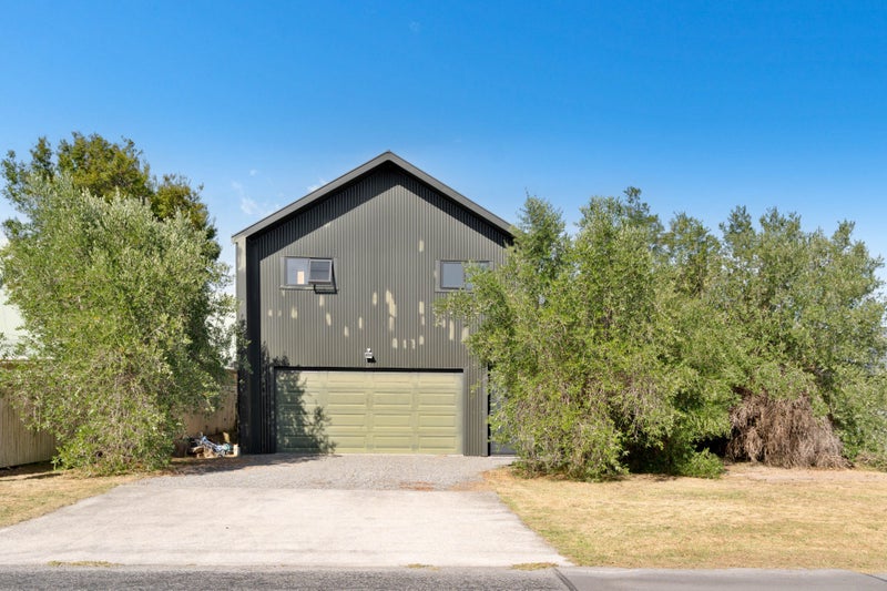 6 Daniel Street, Martinborough - Carousel 22