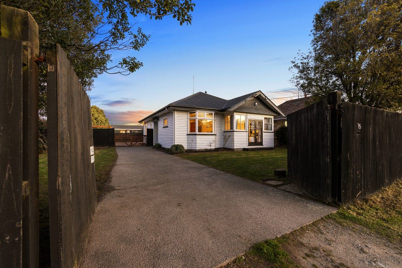 16A Lincoln Road, Hillmorton, Christchurch - Carousel 1