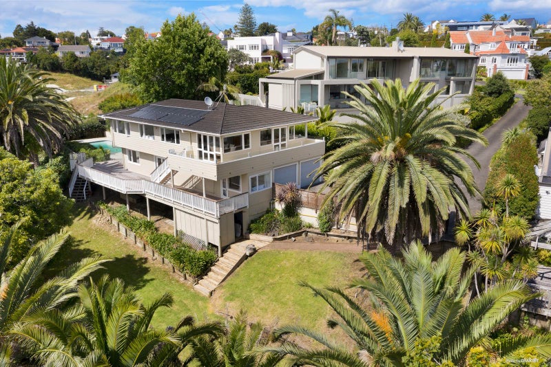 38A Codrington Crescent, Mission Bay, Auckland - Carousel 2