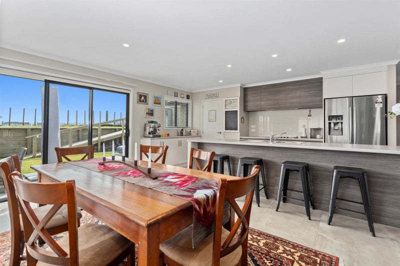 8 Karearea Drive, Coastlands, Whakatane - Carousel 2