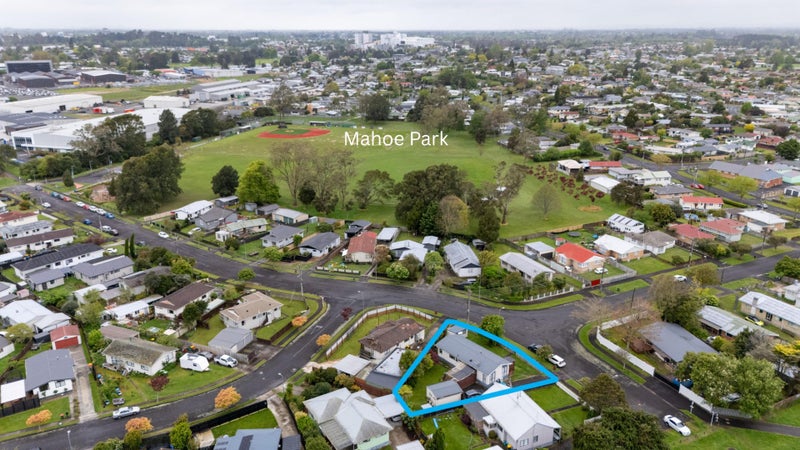 3 Coventry Road, Melville, Hamilton - Carousel 16