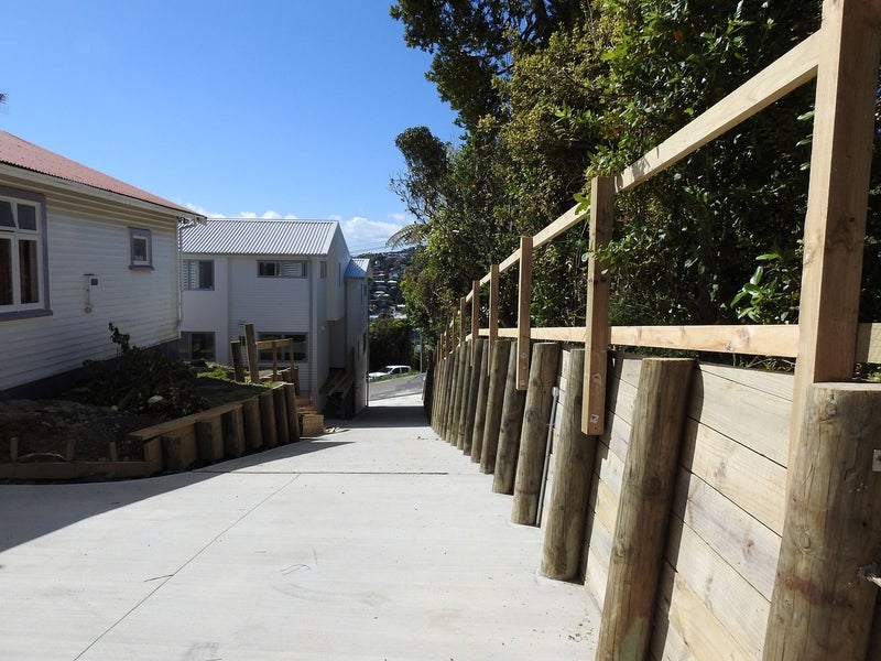 14 Prospect Terrace, Johnsonville, Wellington - Carousel 2