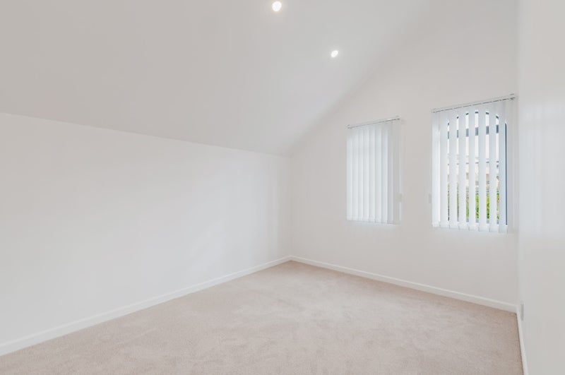 4/5 Spencer Road, Oteha, Auckland - Carousel 11