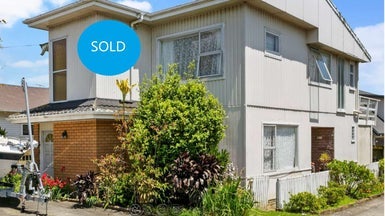 70 Panorama Road, Mount Wellington, Auckland - Carousel 1