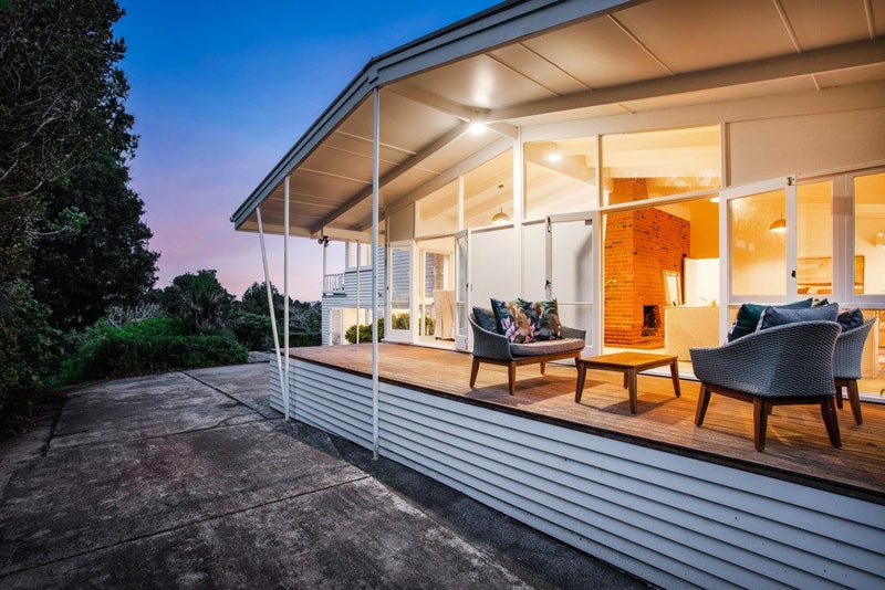 14 Arapito Road, Titirangi, Auckland - Carousel 2