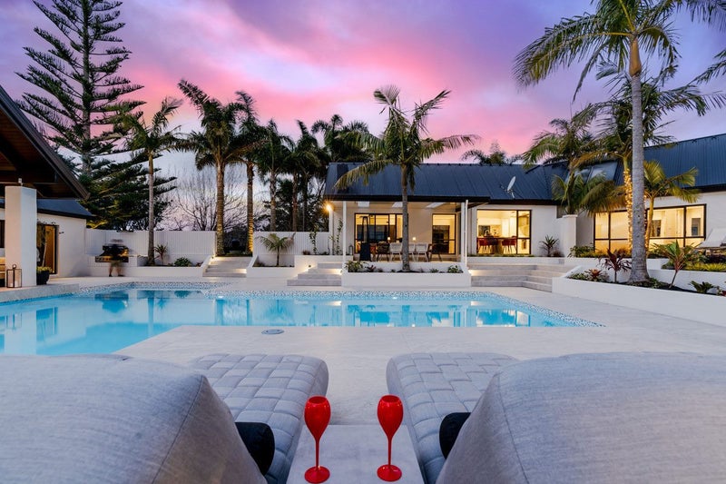 211 Schnapper Rock Road, Schnapper Rock, Auckland - Carousel 2