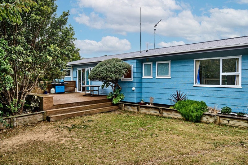 202 Staithes Drive South, Whitby, Porirua - Carousel 1