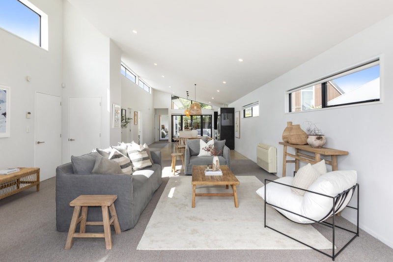 136 Edgeware Road, St Albans, Christchurch - Carousel 2