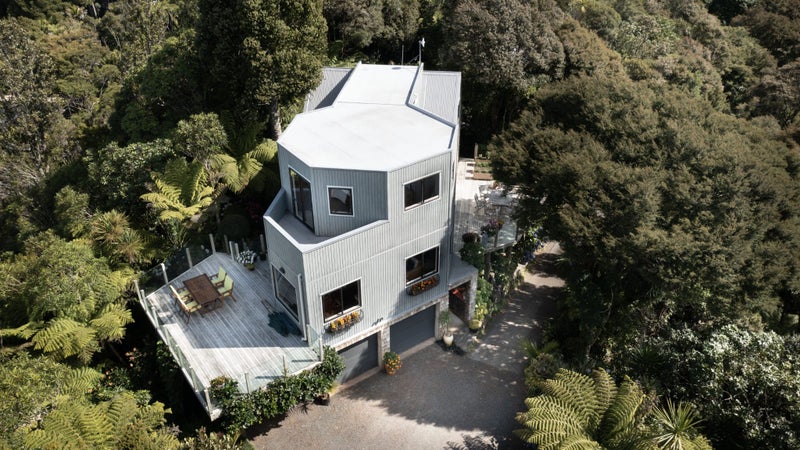 191 Carter Road, Oratia, Auckland - Carousel 1