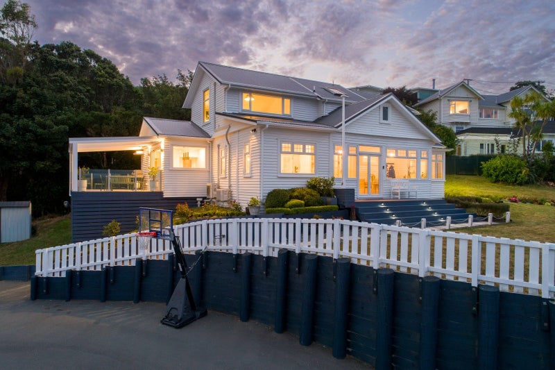 15 Wade Street, Wadestown, Wellington - Carousel 1