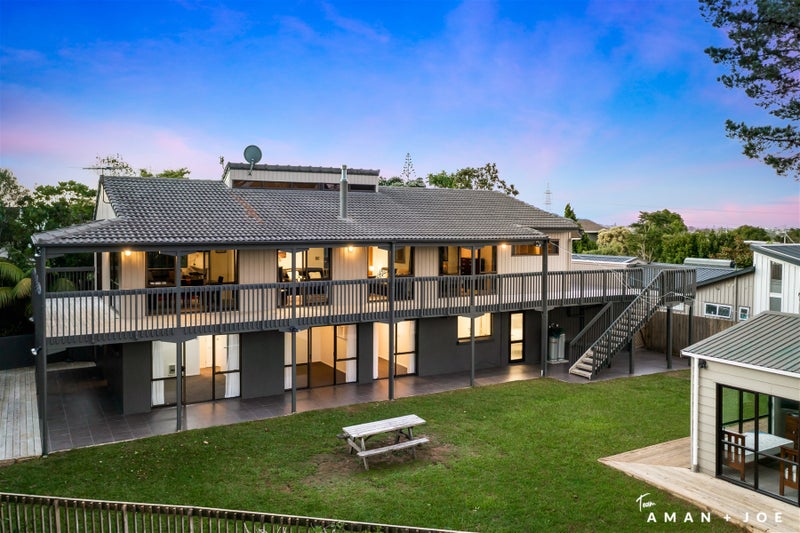 11 Gothic Place, Lynfield, Auckland - Carousel 1