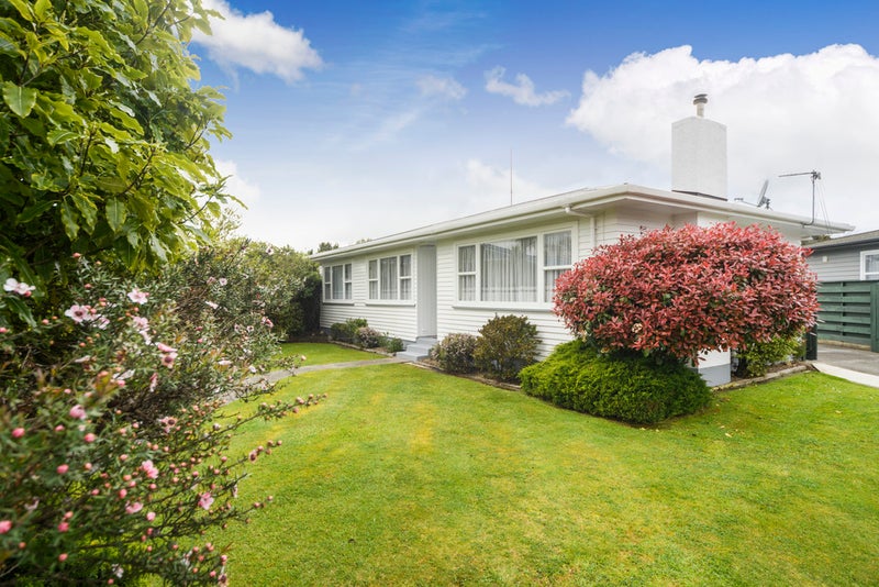 5 Aspiring Avenue, Milson, Palmerston North - Carousel 1