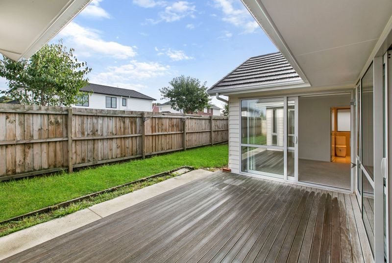 35 Whekau Drive, Takanini, Auckland - Carousel 10