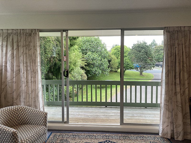 5 Lynmore Avenue, Lynmore, Rotorua - Carousel 2