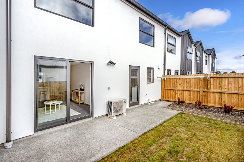 4/42 Sails Street, Papanui, Christchurch - Carousel 1