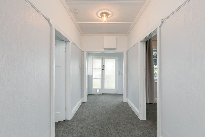 4 Burnham Street, Petone, Lower Hutt - Carousel 2