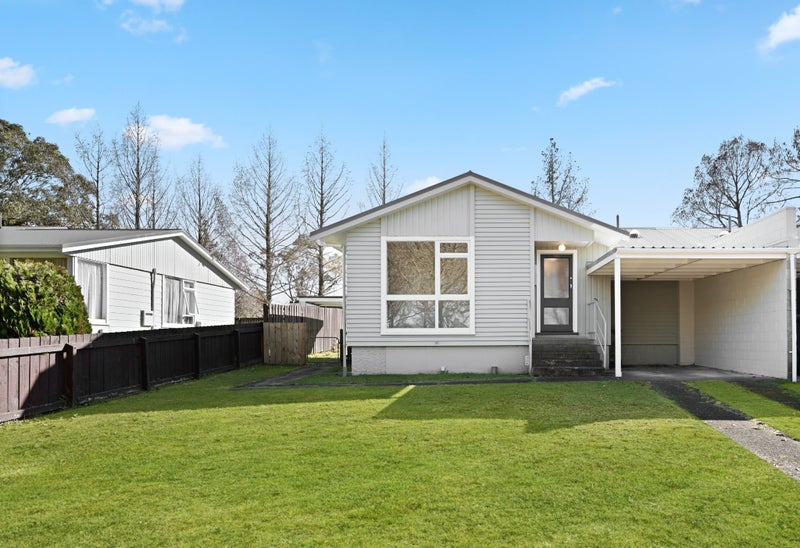 22A Chamberlain Place, Chartwell, Hamilton - Carousel 1