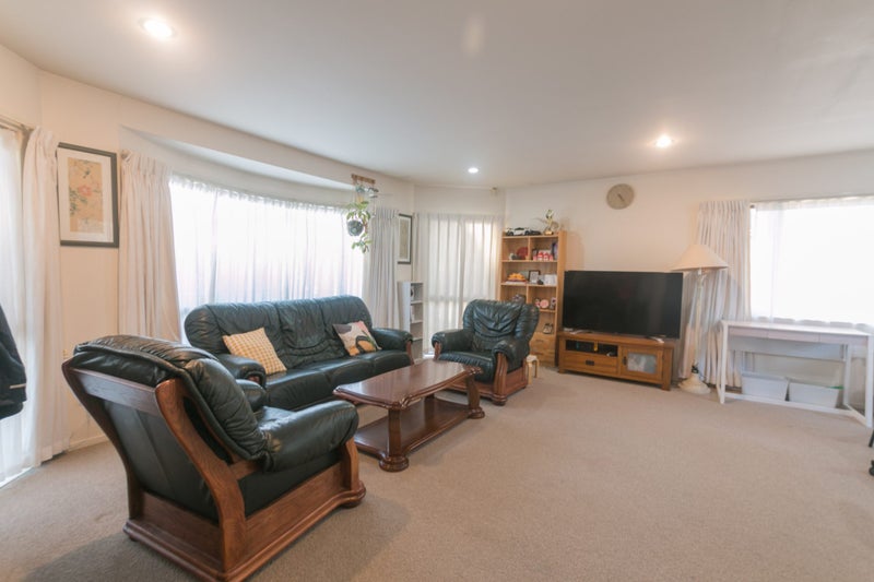 42 Caribbean Drive, Unsworth Heights, Auckland - Carousel 2