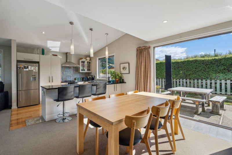 12 Paradise Place, Wanaka - Carousel 2