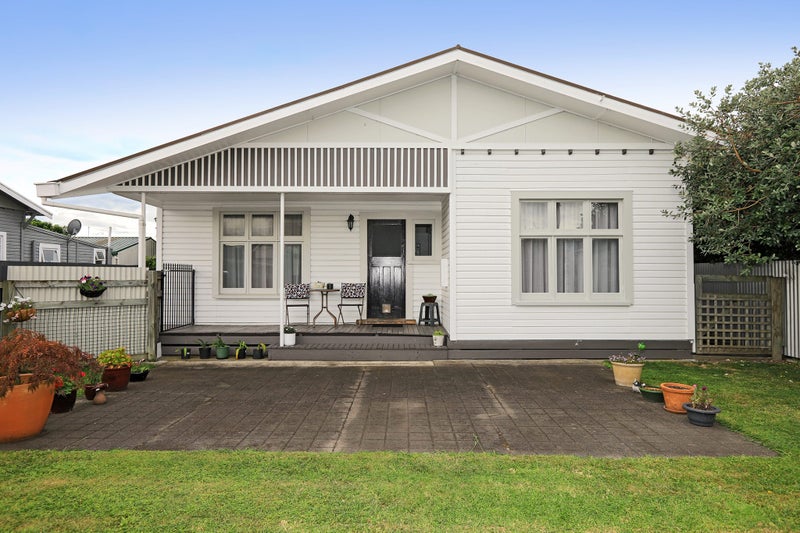 707 Frederick Street West, Mahora, Hastings - Carousel 2