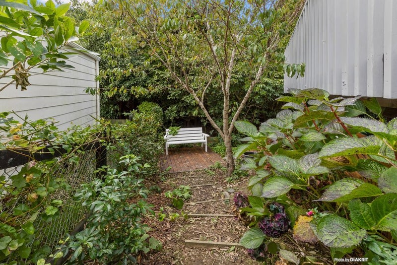16 Sim Street, Johnsonville, Wellington - Carousel 16