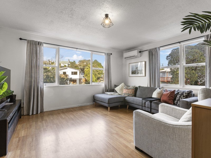 3/4 Don Croot Street, Western Springs, Auckland - Carousel 1