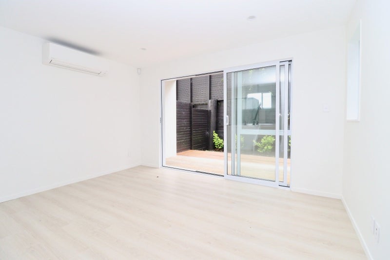 9/667 Great North Road, Grey Lynn, Auckland - Carousel 2