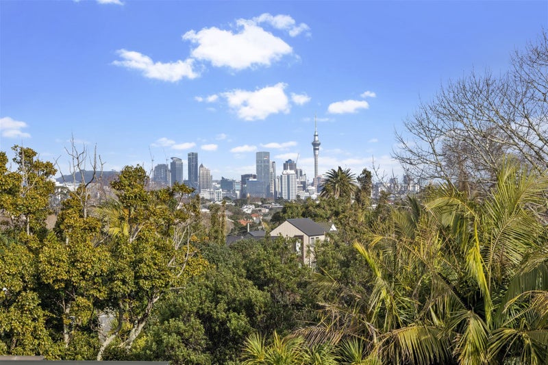 2/305 Lake Road, Hauraki, Auckland - Carousel 2
