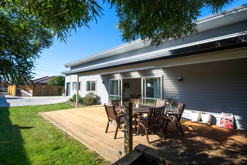 122B Kawaha Point Road, Kawaha Point, Rotorua - Carousel 2