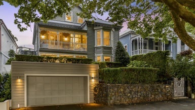 13 Picton Street, Freemans Bay, Auckland - Carousel 1