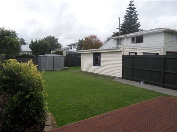 45 Bristol Square, Hutt Central, Lower Hutt - Carousel 12