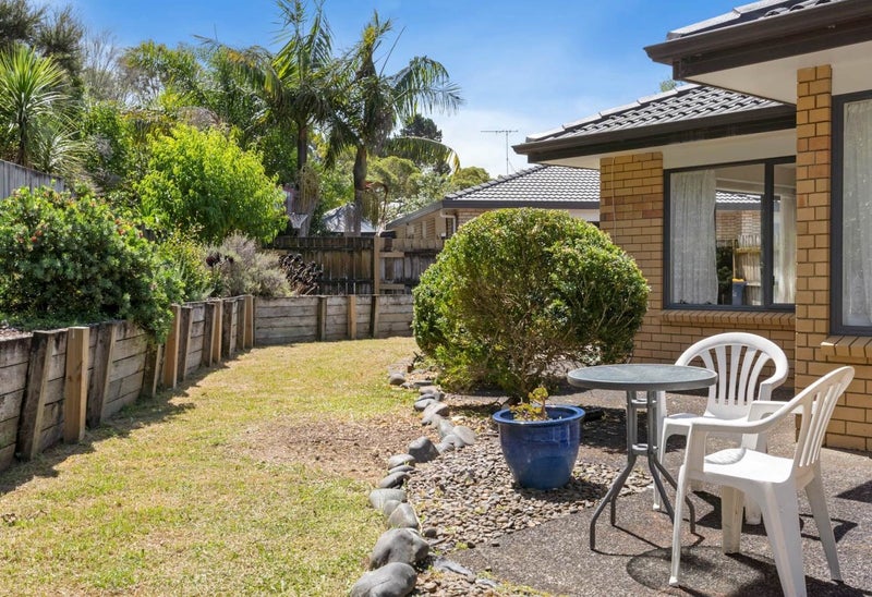 90 Buscomb Avenue, Henderson, Auckland - Carousel 23