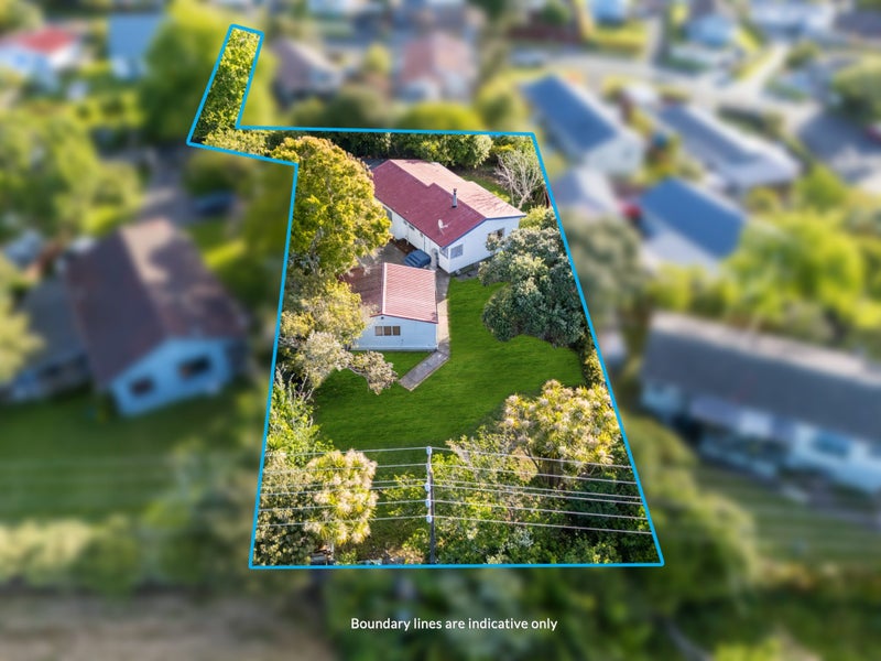 9 Imperial Place, Henderson, Auckland - Carousel 1