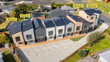 2/442 Old Te Atatu Road, Te Atatu Peninsula, Auckland - Carousel 1