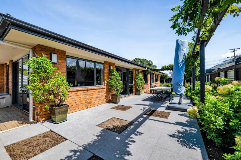 115 Young ST, Central, New Plymouth - Carousel 1