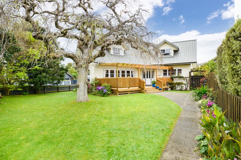 480 Ruahine Street, Terrace End, Palmerston North - Carousel 1