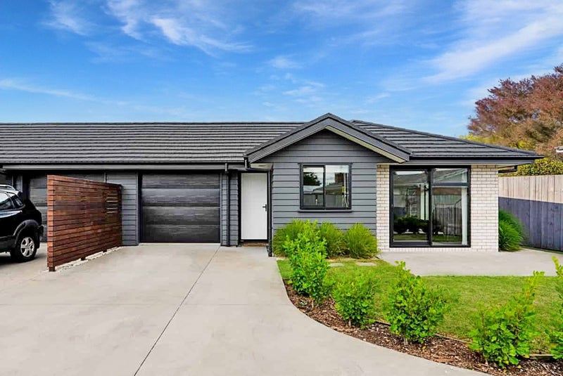 1136 Heaphy Terrace, Fairfield, Hamilton - Carousel 1