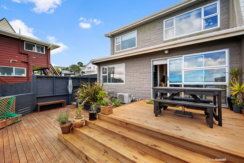 12 Middlesex Place, Northland, Wellington - Carousel 2