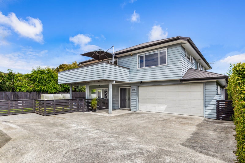 79A Wharf Road, Te Atatu Peninsula, Auckland - Carousel 1